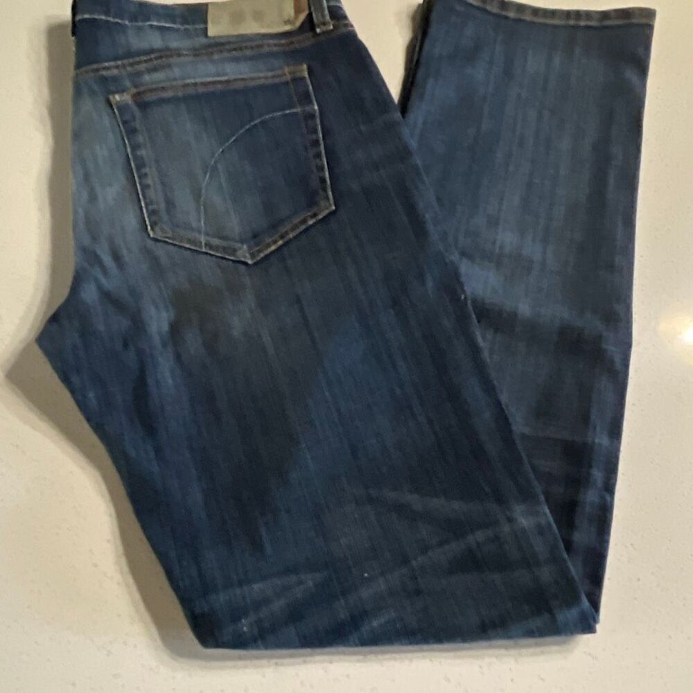 Joes Jeans The Brixton Straight + Narrow Size 35/33